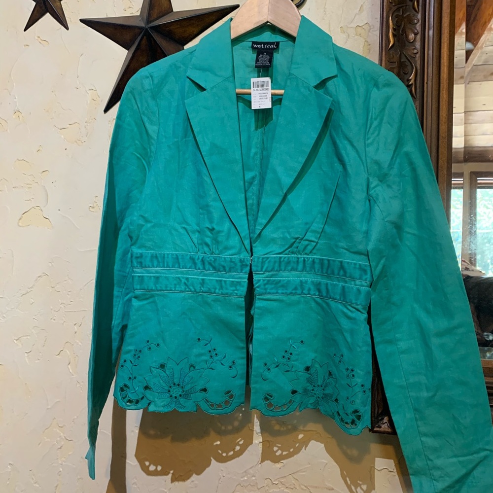 NWT Detailed Turquoise Embroidered Linen Jacket
